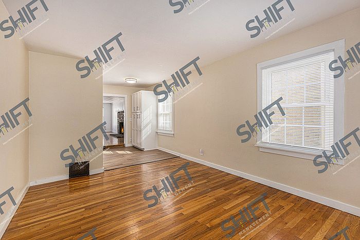 1st image of 2324 Riverside Dr NE