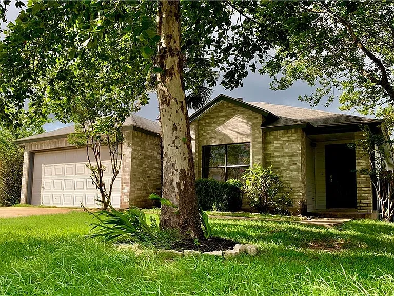 2907 Donnell Dr — Photo 1