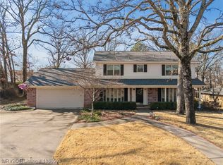 2208 Warwick Pl, Fort Smith, AR 72903