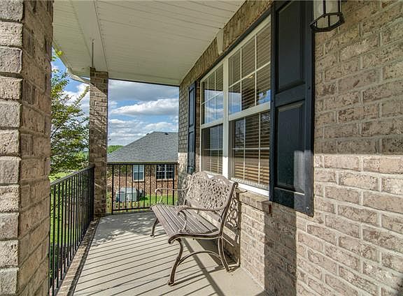 3rd image of 649 Shetland Dr