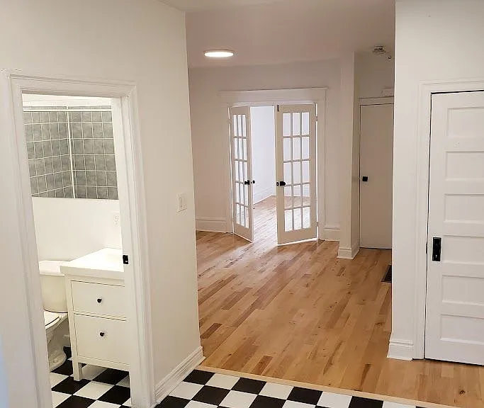 673 Woodbine Ave #2 — Photo 7