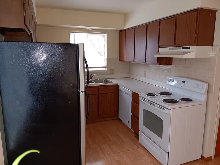 Kitchen - Electric cooking, Dish washer, Full size fridge, Stainless Sink with garbage disposer and updated LED light fixtures.