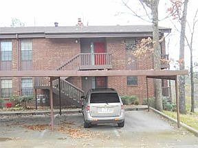 2nd image of 715 Weston Rd