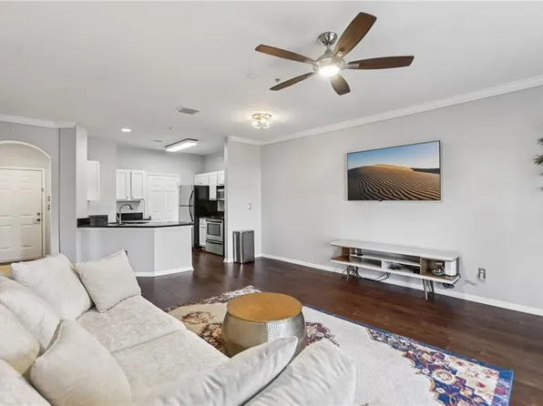 5641 Roswell Rd Unit 201, Sandy Springs, GA 30342