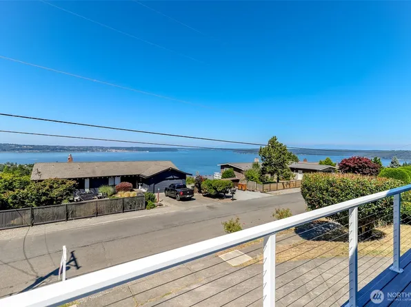 5531 Beverly Avenue NE, Tacoma, WA 98422