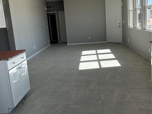 4th image of 8820 Sapphire Coast
