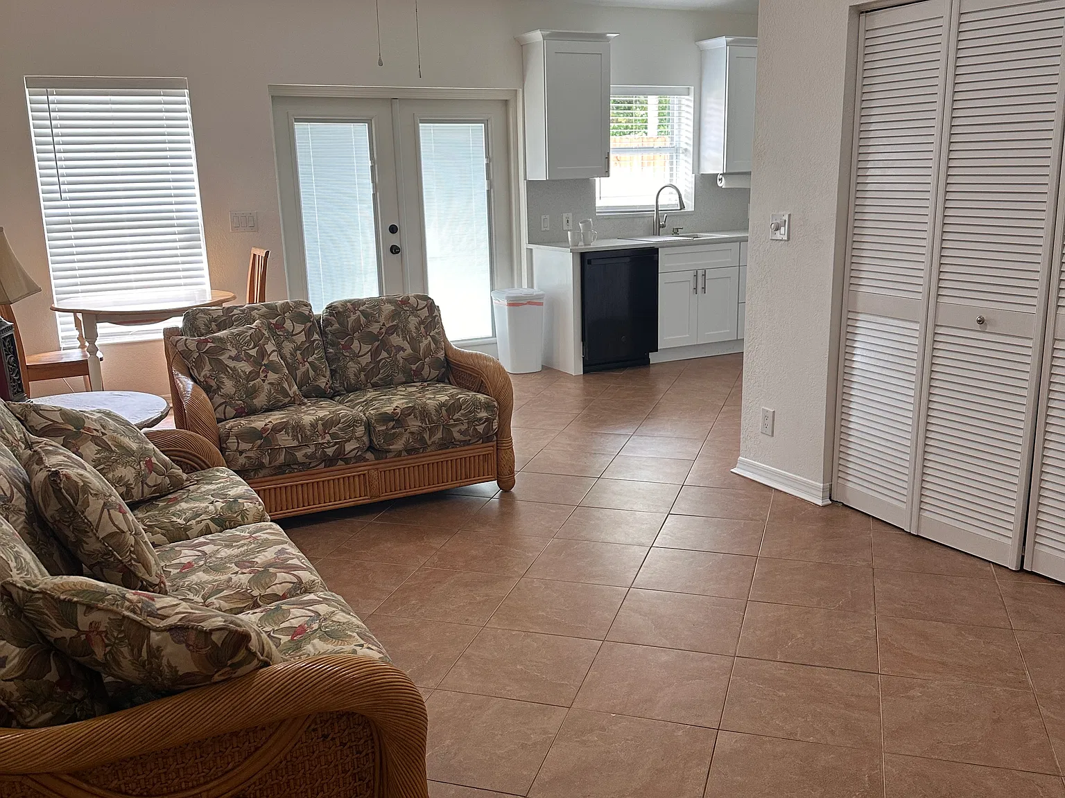 Summit Blvd, West Palm Beach — Photo 2