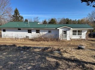 174390 Cypress Ln, Hatley, WI 54440