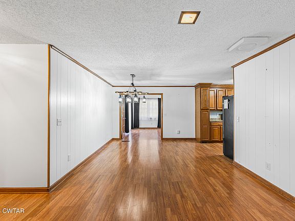 4th image of 755 Holmes Dr
