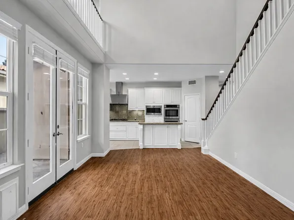 33 Wonderland, Irvine, CA 92620