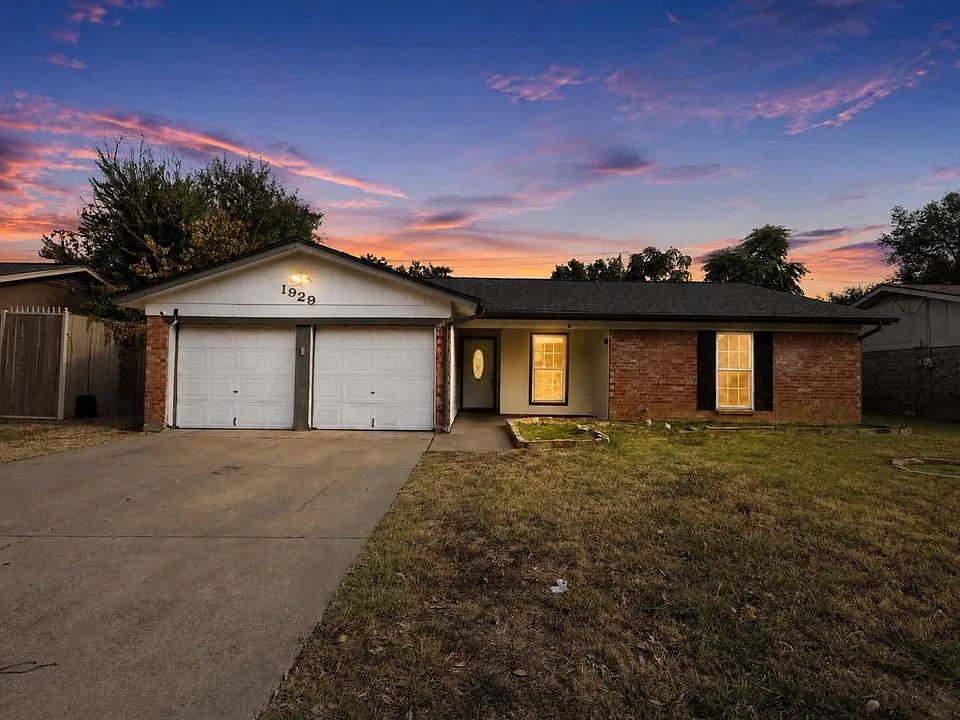 1929 Schumac Ln
