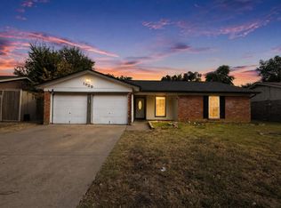1929 Schumac Ln, Bedford, TX 76022