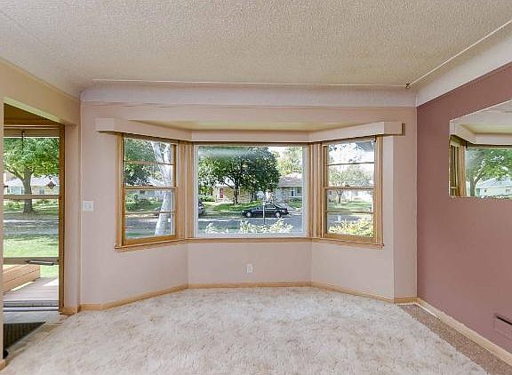 3rd image of 6109 13th Ave S