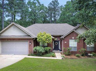 114 Duquesne Ct, Little Rock, AR 72223