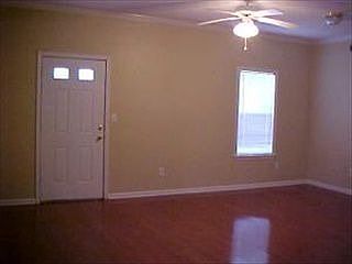 3rd image of 202 Tomlinson Dr APT 8A