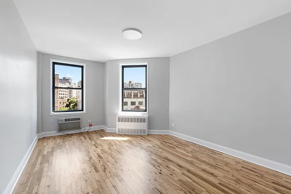 Rented by Compass | media 7