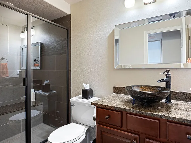 6258 Oxford Peak Ct — Photo 44