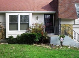 5818 SW 24th Ter, Topeka, KS 66614