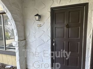 1418 S Crowe St UNIT 18, Visalia, CA 93277