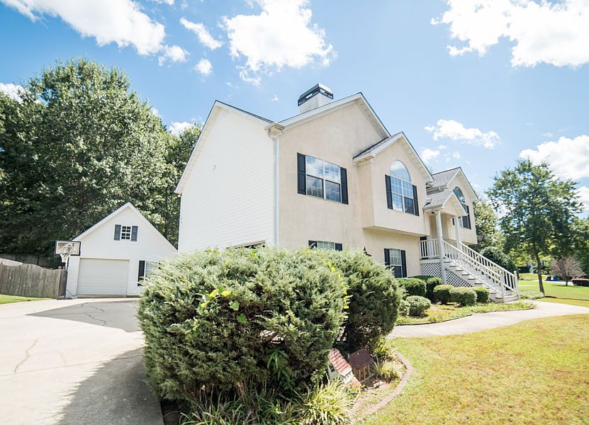 1st image of 48 Pebble Creek Dr