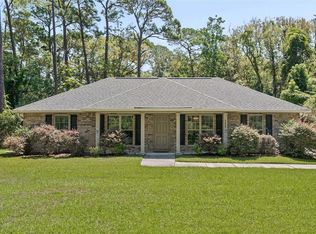 122 Hernando St, Dauphin Island, AL 36528