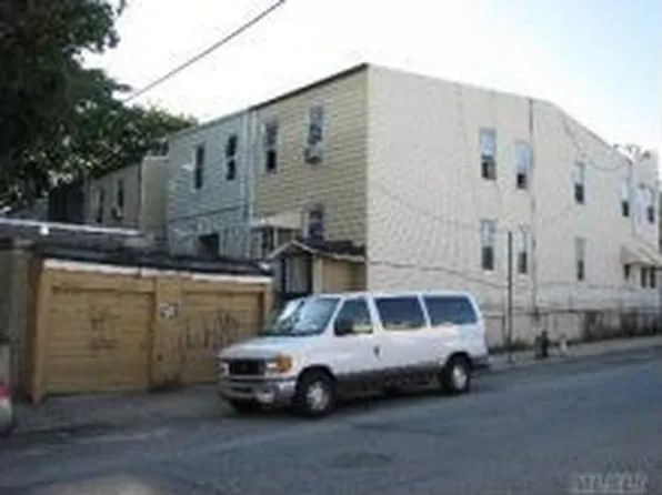 105-20 32nd Ave, Flushing, NY 11369