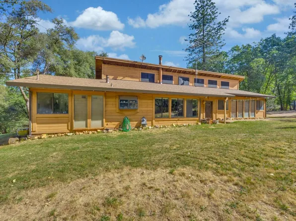 20337 Tiger Tail Rd, Grass Valley, CA 95949