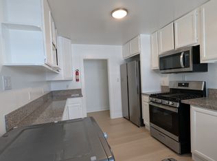 1261 S Plymouth Blvd, Los Angeles, CA 90019