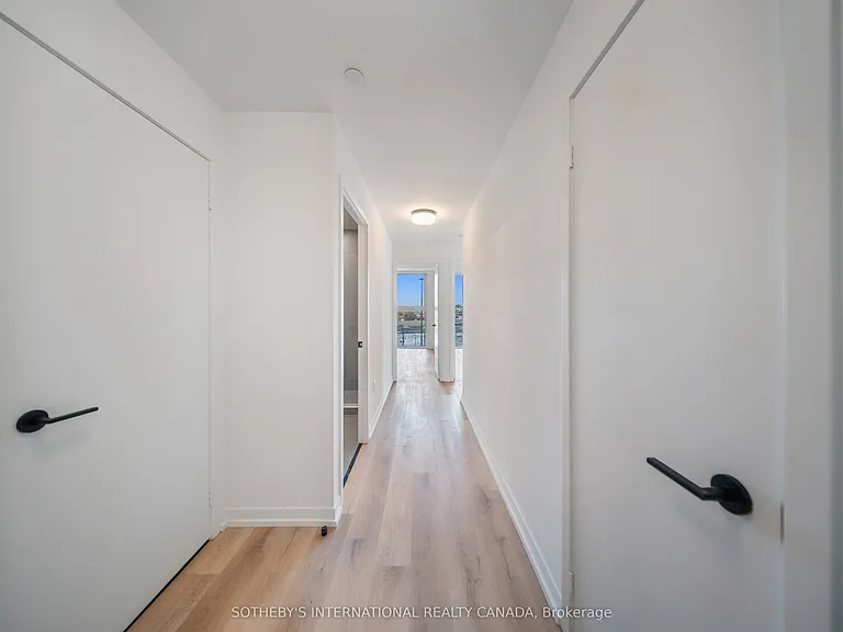 5 York Rd #402 — Photo 3