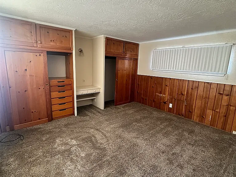 2614 E Michigan Ave — Photo 12