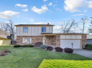 4454 Lawson Dr, Decatur, IL 62526