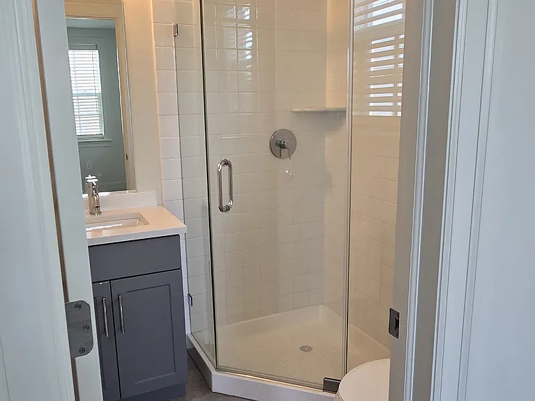 29 Mainland Rd #8 — Photo 11