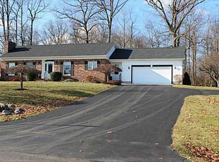 18 Orchard Park Dr, Geneva, NY 14456