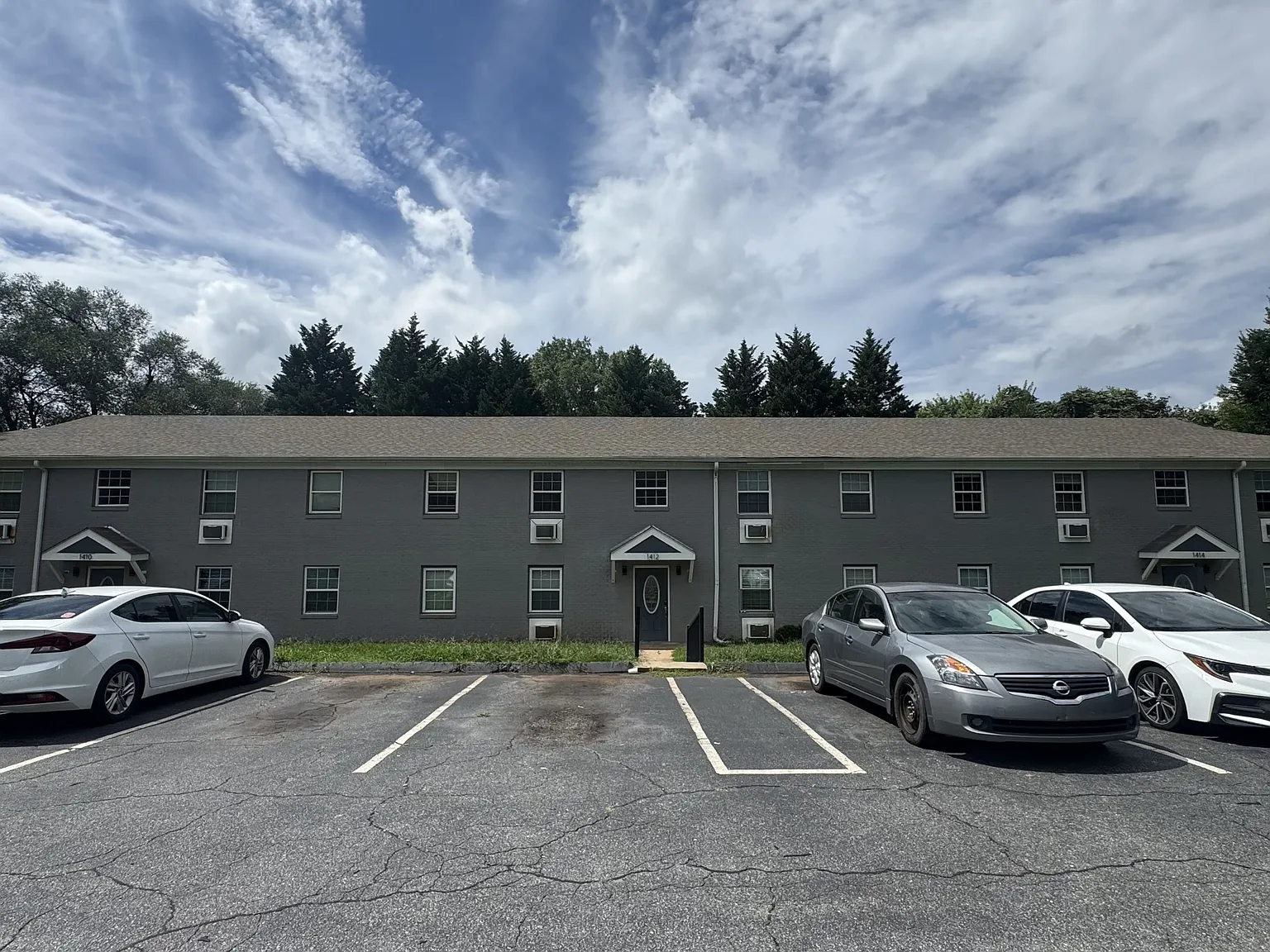 1410 Brewer Rd — Photo 2