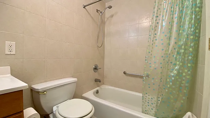Sold by Oxford Property Group | media 6