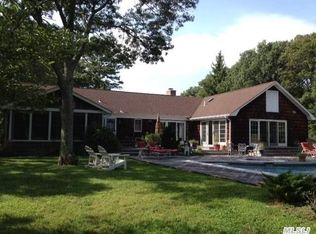 48 Scrub Oak Rd, Quogue, NY 11959