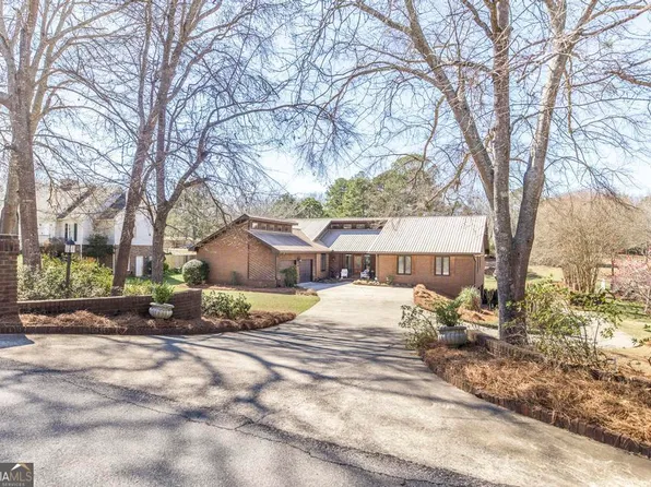 205 Springtime Dr, Warner Robins, GA 31088