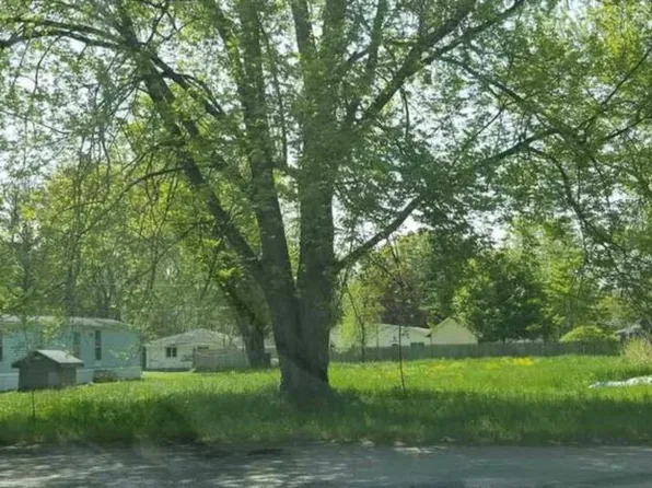 9501 Stetler Dr, Jackson, MI 49201