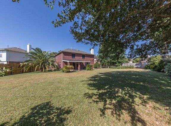 3rd image of 224 Pebble Canyon Ln