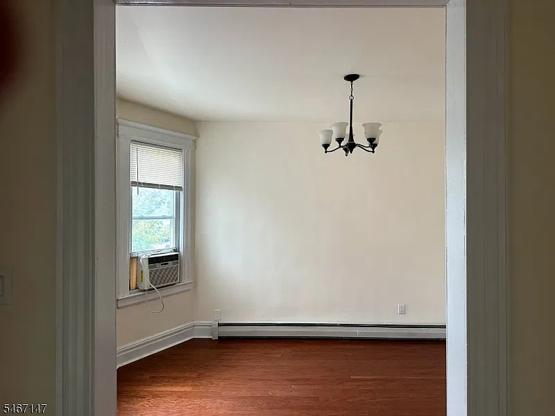 2 bed, 1.0 bath, $2,200 — Photo 3