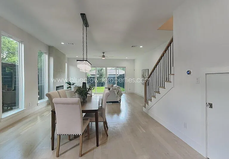 807 S Glasgow Dr — Photo 2
