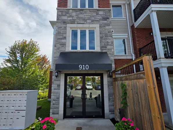 910 Wentworth St Unit 102, Peterborough, ON K9J 8R8