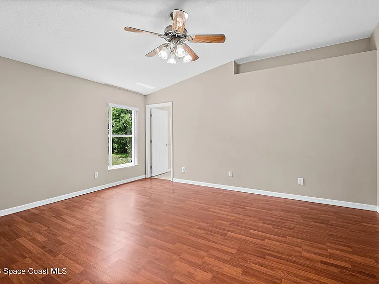 2467 Deercroft Dr — Photo 27