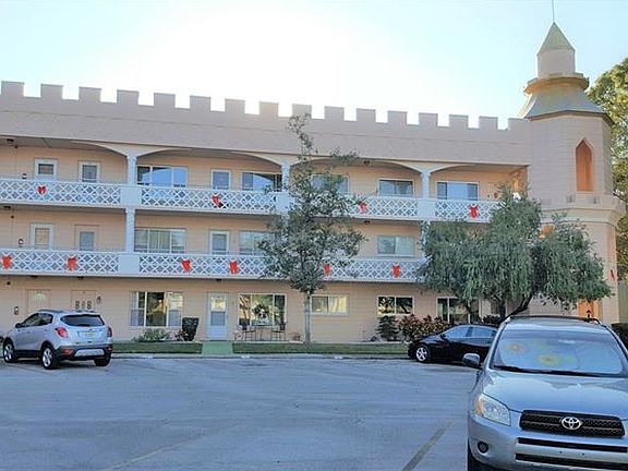 2nd image of 2457 Ecuadorian Way APT 53
