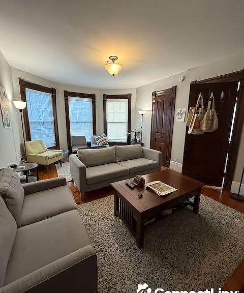 175 Dwight St — Photo 1
