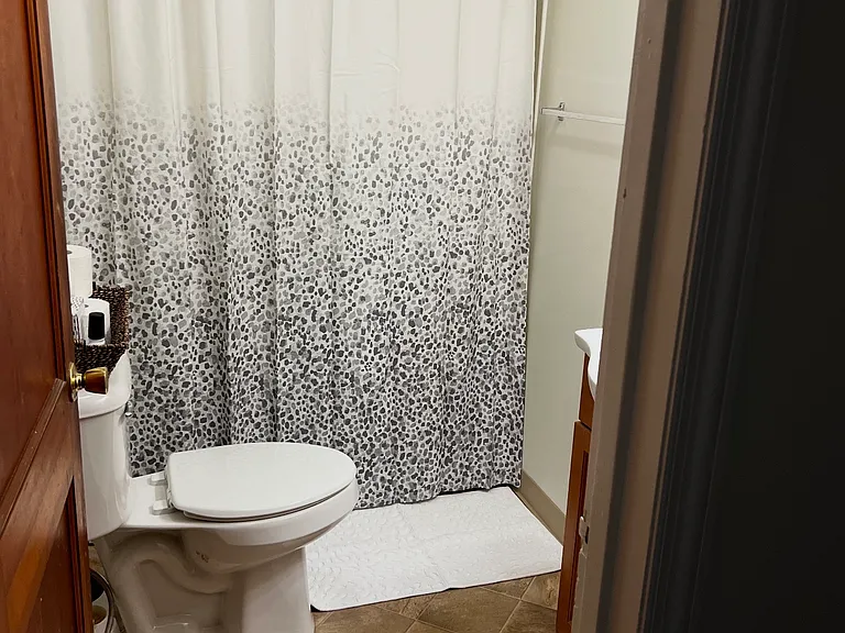 131 E Channel St — Photo 12