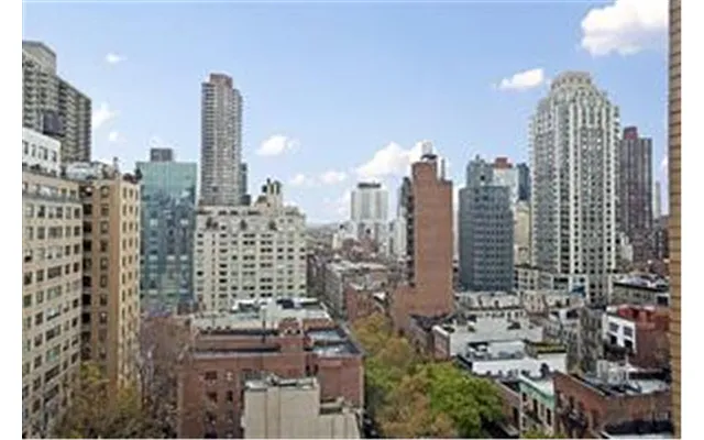 Sold by Douglas Elliman | media 25