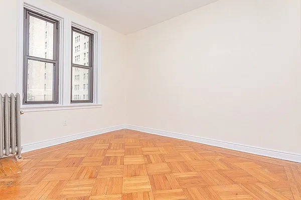 Rented by EXR | media 12