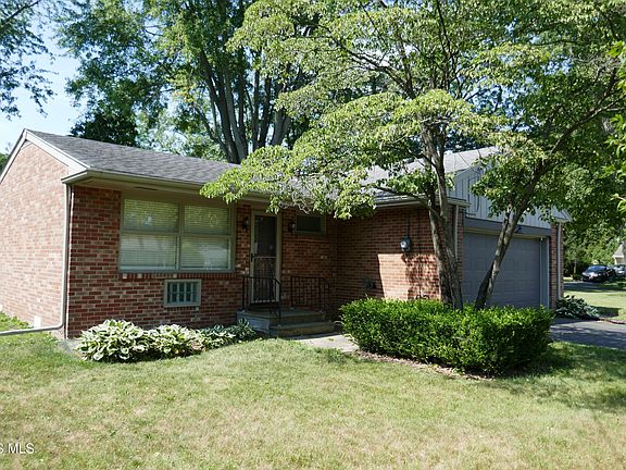 3rd image of 2924 Jodore Ave