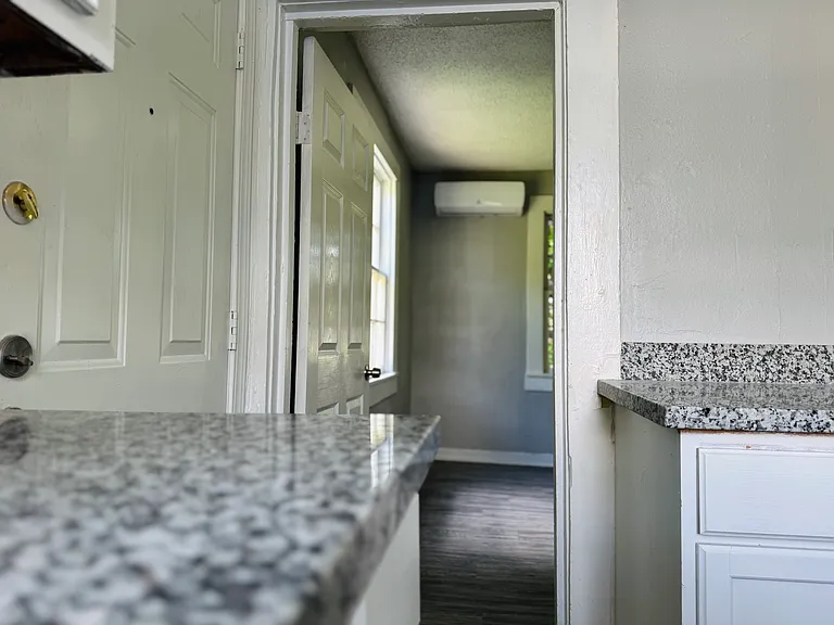 1501 Nashby St — Photo 16